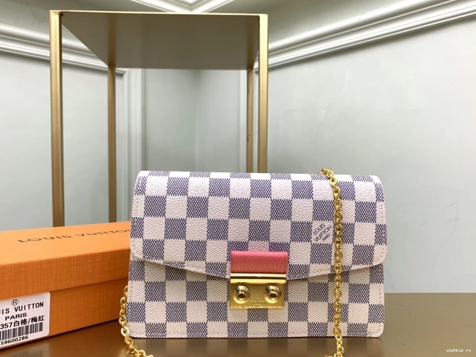 WIS WALLET CHAIN CROISETTE VUITTON LOUIS 1110